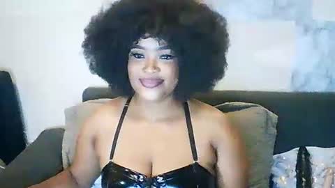 Snapshot of stormie955 chatting on 02-25-25, 01:20 stormie955 online show from 02-25-25, 01:20