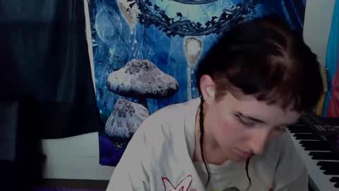 Stormythunder online show from 11-13-25, 06:07