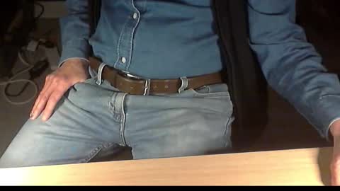 Dave online show from 12-02-25, 08:26