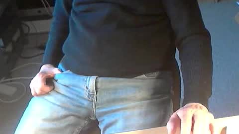 Dave online show from 12-19-25, 03:41