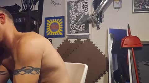 Snapshot of str8foryouguy chatting on 02-10-25, 08:00 Str8 online show from 02-10-25, 08:00