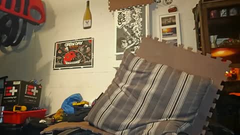 Snapshot of str8foryouguy chatting on 02-20-25, 03:19 Str8 online show from 02-20-25, 03:19