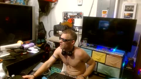 Snapshot of str8foryouguy chatting on 03-10-25, 02:39 Str8 online show from 03-10-25, 02:39