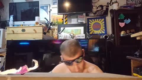 Snapshot of str8foryouguy chatting on 11-26-25, 03:35 Str8 online show from 11-26-25, 03:35