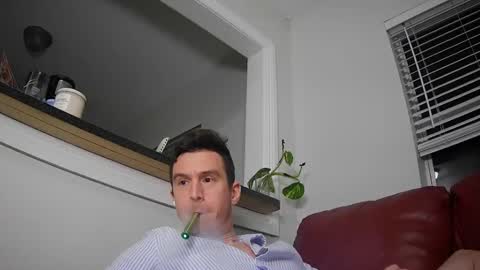 Snapshot of str8stuntcox chatting on 10-08-25, 02:42 Str8StuntCox online show from 10-08-25, 02:42