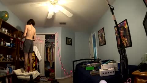 Snapshot of str8whiteboy21 chatting on 12-04-24, 06:28 str8whiteboy21 online show from 12-04-24, 06:28