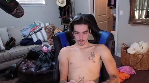 Snapshot of str8whiteboy21 chatting on 09-10-25, 04:18 str8whiteboy21 online show from 09-10-25, 04:18