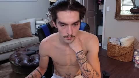 Snapshot of str8whiteboy21 chatting on 09-14-25, 05:23 str8whiteboy21 online show from 09-14-25, 05:23