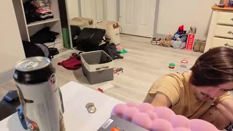 Snapshot of str8whiteboy21 chatting on 10-29-25, 05:31 str8whiteboy21 online show from 10-29-25, 05:31