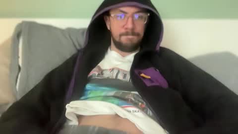 straightfirelotus1000000 online show from 03-25-26, 11:49