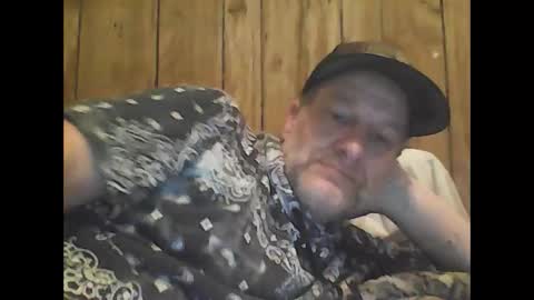 Snapshot of straightmaletouse chatting on 03-16-26, 07:12 straightmaletouse online show from 03-16-26, 07:12