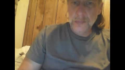 Snapshot of straightmaletouse chatting on 04-22-26, 05:10 straightmaletouse online show from 04-22-26, 05:10