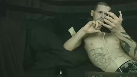 straitpipermann22 online show from 10-19-25, 01:06