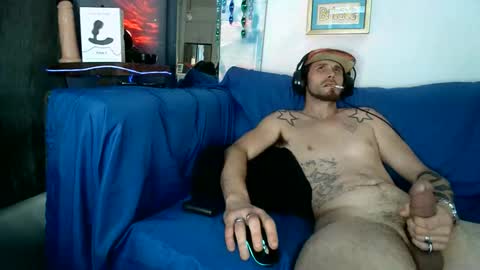 straitpipermann22 online show from 11-29-25, 08:34