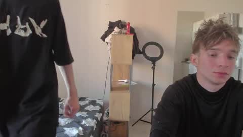 Ray online show from 06-02-26, 04:47