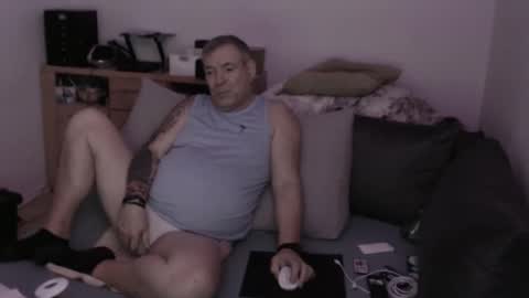 Stranger online show from 11-19-25, 09:37