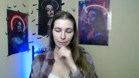 Snapshot of stranger_giirl chatting on 01-09-26, 07:11 Amalia online show from 01-09-26, 07:11