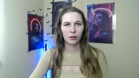 Snapshot of stranger_giirl chatting on 02-28-26, 07:09 Amalia online show from 02-28-26, 07:09