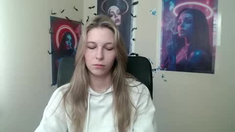 Snapshot of stranger_giirl chatting on 05-09-26, 06:07 Amalia online show from 05-09-26, 06:07