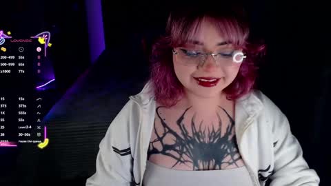 Snapshot of strangergirlxxx chatting on 04-24-26, 10:28 Carla Independent model online show from 04-24-26, 10:28
