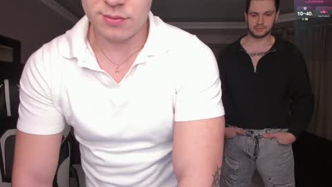 Snapshot of stranggee chatting on 01-09-25, 07:18 Artem online show from 01-09-25, 07:18