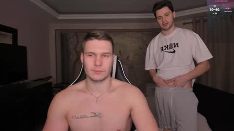 Snapshot of stranggee chatting on 02-16-25, 06:54 Artem online show from 02-16-25, 06:54