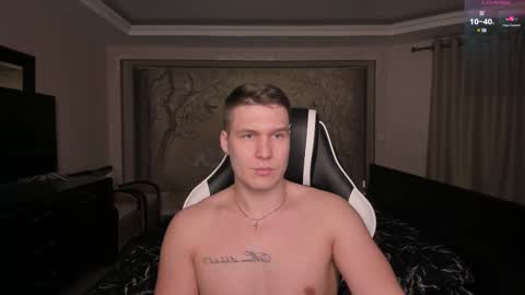 Snapshot of stranggee chatting on 02-17-25, 10:14 Artem online show from 02-17-25, 10:14