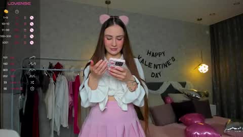 Laura online show from 02-14-26, 03:25