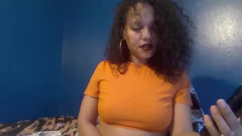 Snapshot of strawberriesxstraps chatting on 12-01-25, 05:51 Strawberries X Straps online show from 12-01-25, 05:51