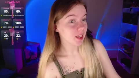 Snapshot of strawberry_juli chatting on 10-02-25, 06:09 Juli online show from 10-02-25, 06:09