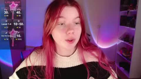 Snapshot of strawberry_juli chatting on 10-20-25, 07:53 Juli online show from 10-20-25, 07:53