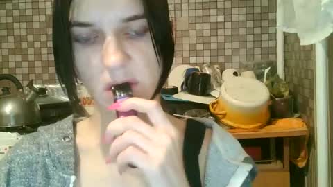 Strawberry Storm online show from 11-03-25, 09:48