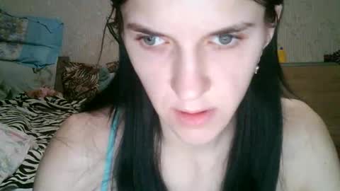 Strawberry Storm online show from 03-19-26, 02:15