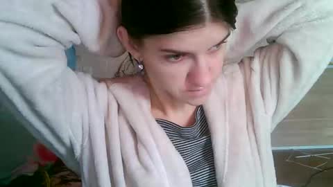 Snapshot of strawberry_storm chatting on 04-24-26, 10:50 Strawberry Storm online show from 04-24-26, 10:50