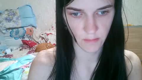 Snapshot of strawberry_storm chatting on 05-05-26, 09:01 Strawberry Storm online show from 05-05-26, 09:01