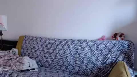 Snapshot of strawberrylotsacake chatting on 11-19-25, 05:35 Strawberrylotsacake online show from 11-19-25, 05:35