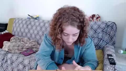 Snapshot of strawberrylotsacake chatting on 11-30-25, 05:50 Strawberrylotsacake online show from 11-30-25, 05:50