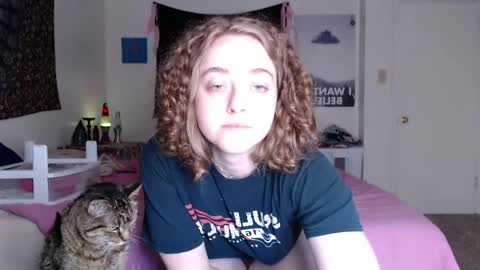 Strawberrylotsacake online show from 04-05-26, 02:58