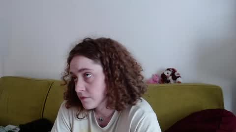 Snapshot of strawberrylotsacake chatting on 05-18-26, 05:30 Strawberrylotsacake online show from 05-18-26, 05:30