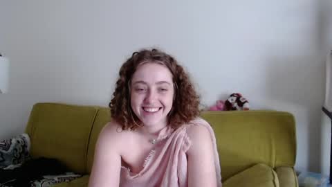 Snapshot of strawberrylotsacake chatting on 05-21-26, 04:47 Strawberrylotsacake online show from 05-21-26, 04:47