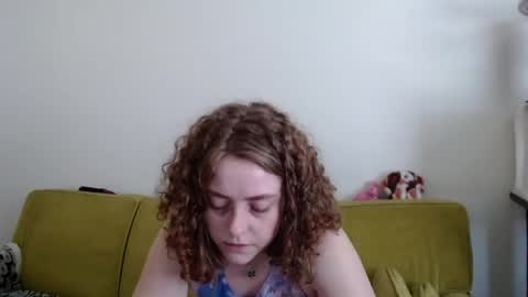 Snapshot of strawberrylotsacake chatting on 06-01-26, 04:31 Strawberrylotsacake online show from 06-01-26, 04:31