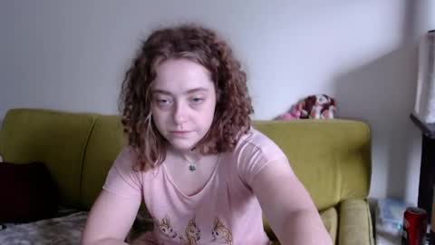Snapshot of strawberrylotsacake chatting on 06-06-26, 11:48 Strawberrylotsacake online show from 06-06-26, 11:48