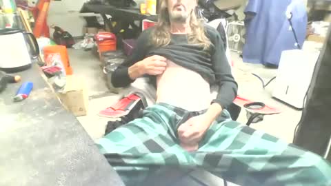 Snapshot of stretch420long chatting on 09-14-25, 02:38 stretch420long online show from 09-14-25, 02:38