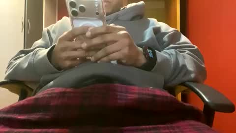 juan online show from 11-21-25, 05:33