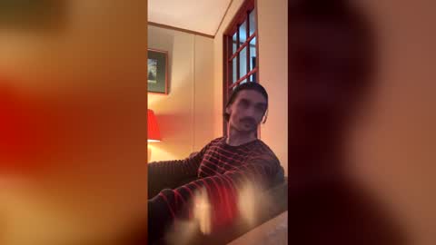 Snapshot of stringgreens777 chatting on 01-06-26, 08:12 stringgreens777 online show from 01-06-26, 08:12