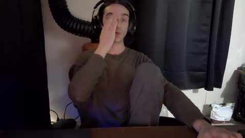 Snapshot of stringgreens777 chatting on 01-09-26, 01:14 stringgreens777 online show from 01-09-26, 01:14