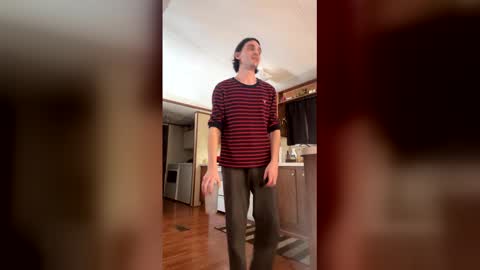 Snapshot of stringgreens777 chatting on 02-03-26, 03:28 stringgreens777 online show from 02-03-26, 03:28