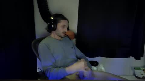 Snapshot of stringgreens777 chatting on 02-17-26, 08:15 stringgreens777 online show from 02-17-26, 08:15