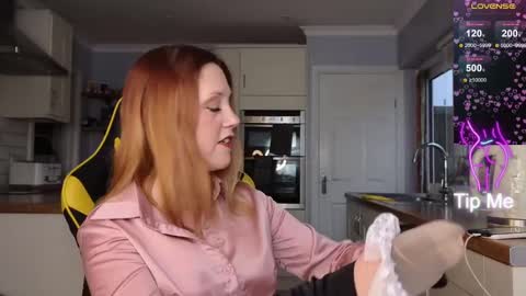 Amorina online show from 02-10-25, 10:31