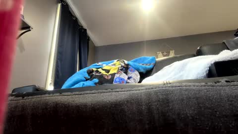 stroking33again online show from 01-01-25, 07:10